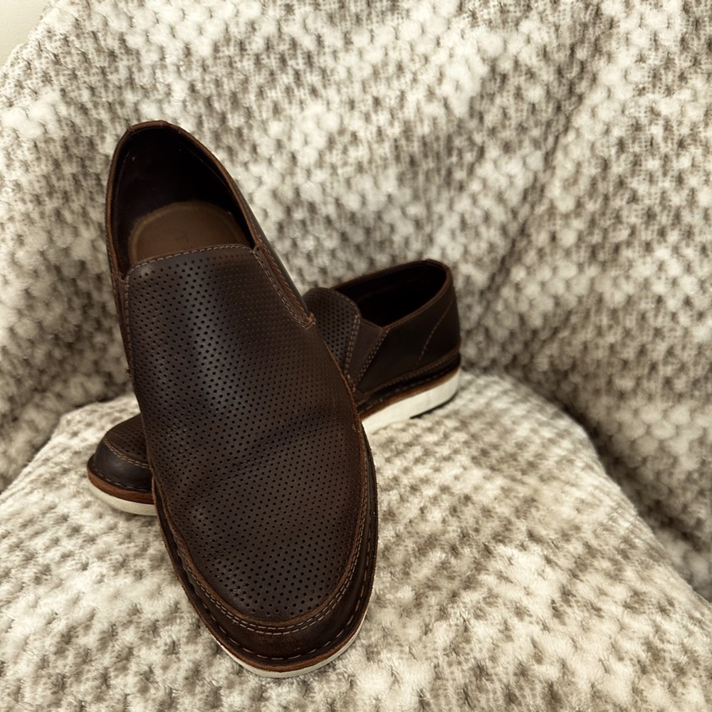 TRASK - Men’s 8.5 Venetian Leather Loafer